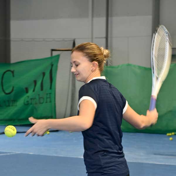 DENISE BÖHLER – Leiter Tennisschule und Headcoach
